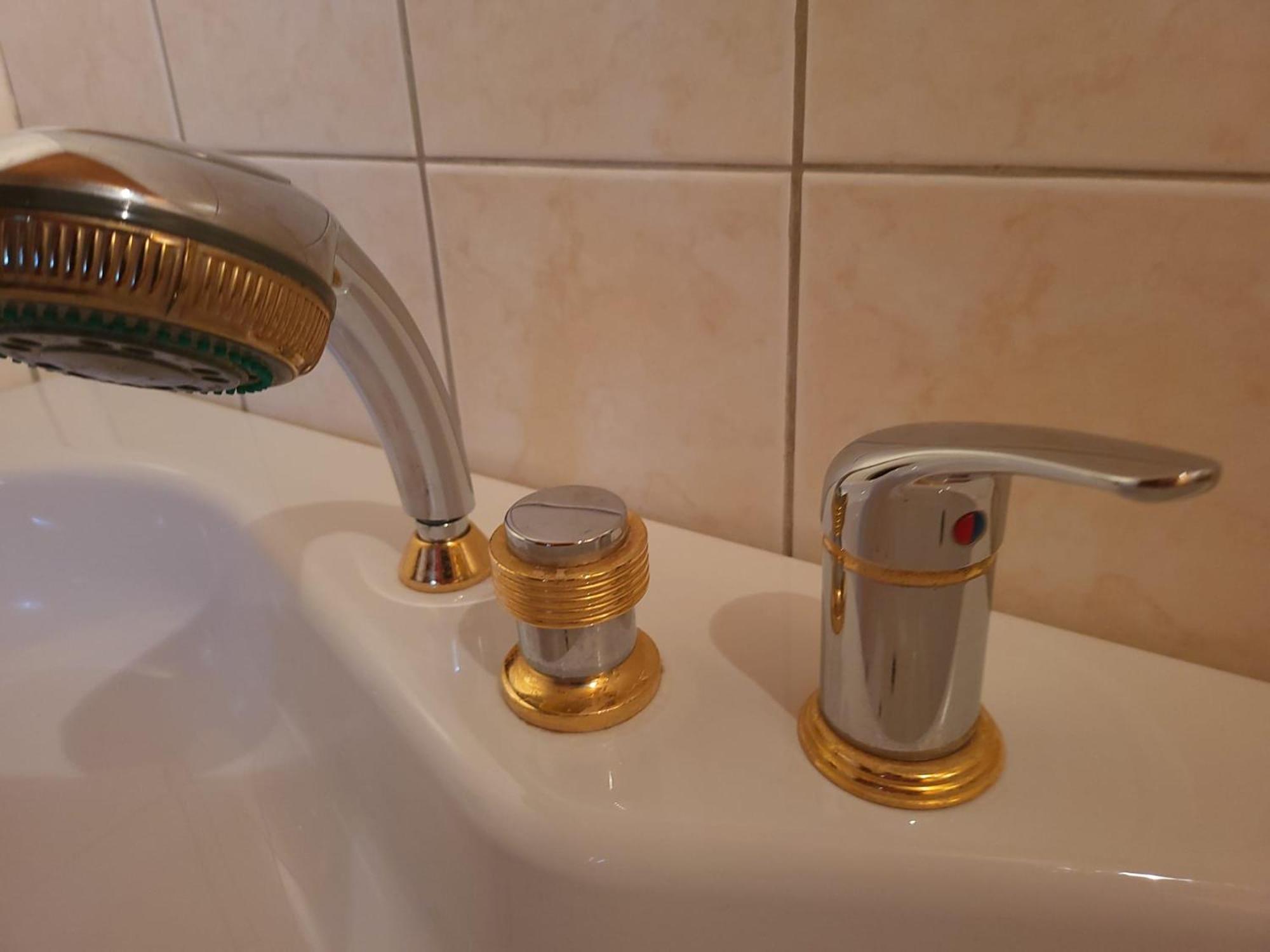 Lilla Huset Med Stor Traedgardstomt Naera Golf Och Hav Villa Trosa Dış mekan fotoğraf