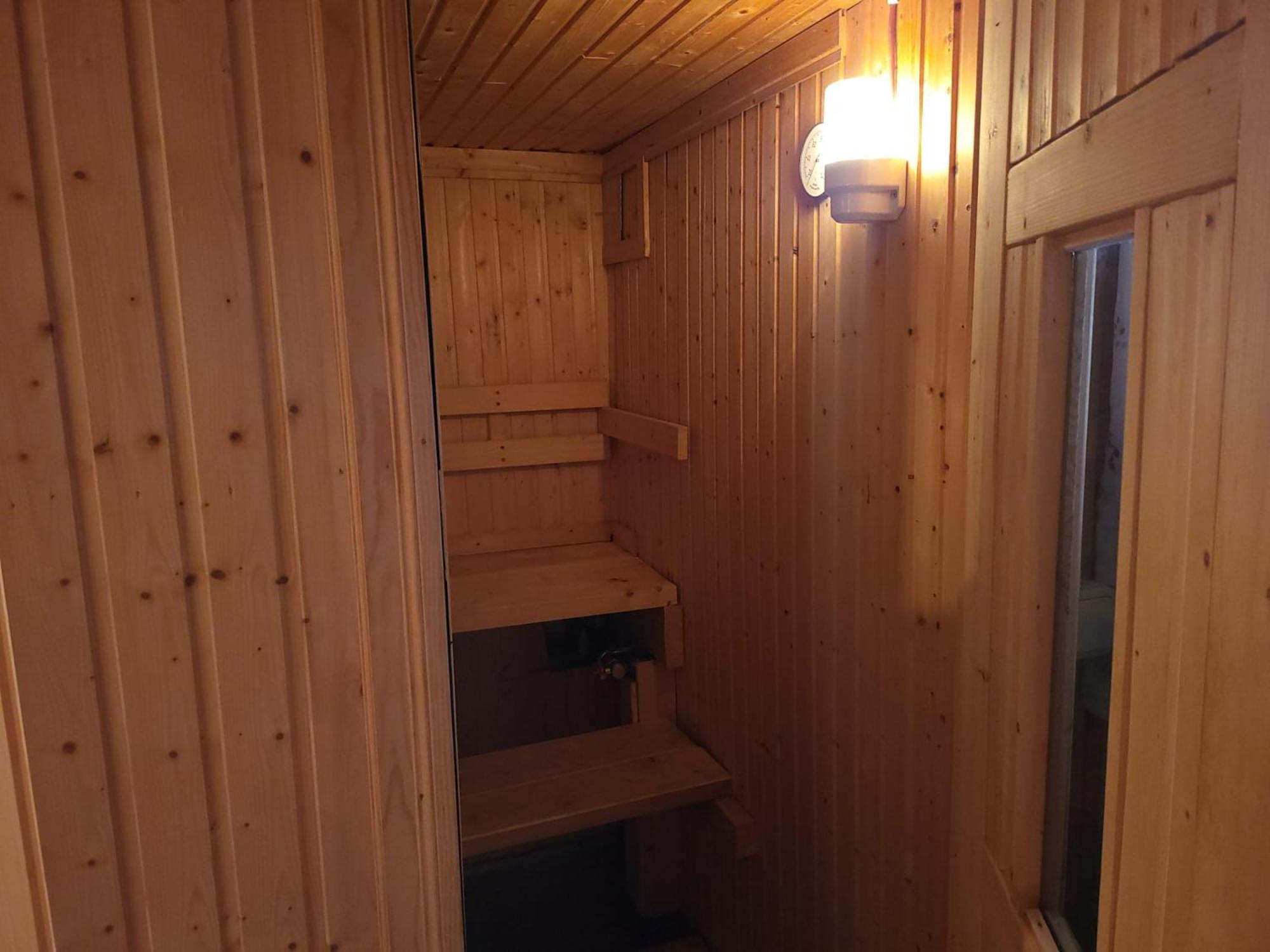Lilla Huset Med Stor Traedgardstomt Naera Golf Och Hav Villa Trosa Dış mekan fotoğraf