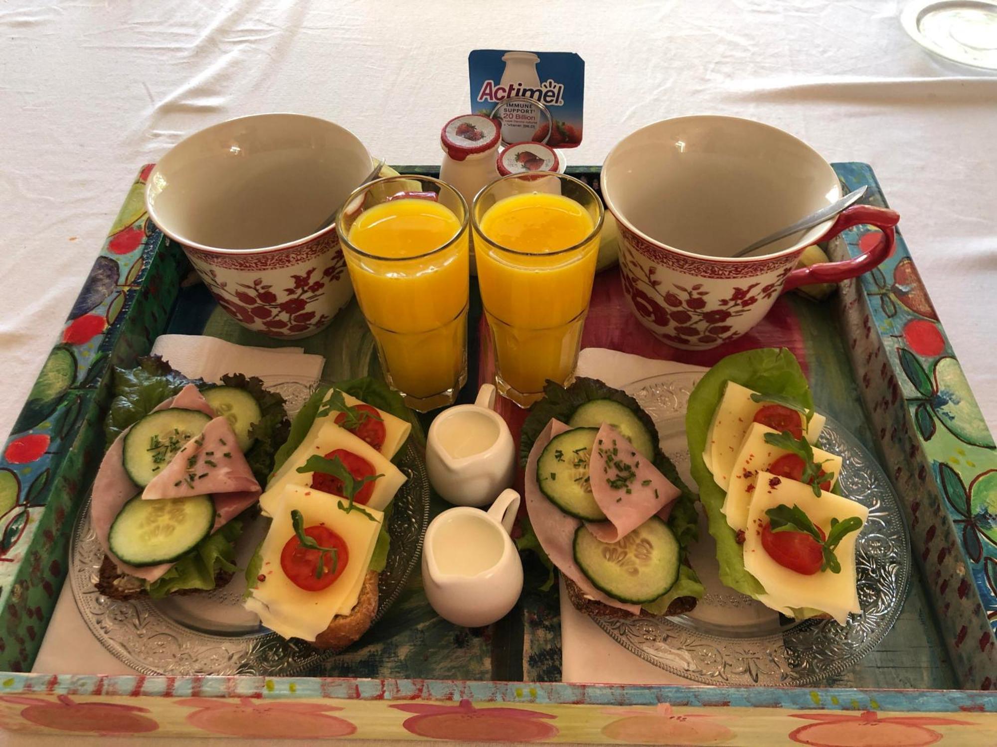 Lilla Huset Med Stor Traedgardstomt Naera Golf Och Hav Villa Trosa Dış mekan fotoğraf